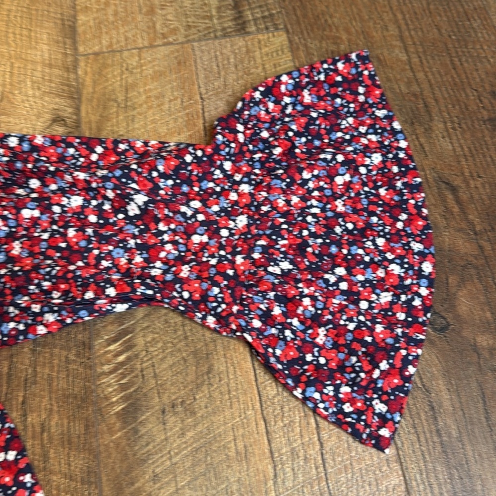 Michael kors red white blue floral bell sleeve top size large new - Picture 3 of 10